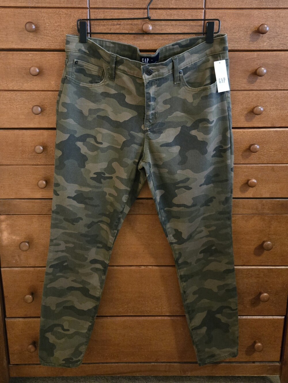 NEW GAP Women’s Skinny Camo Jeans Sz 14